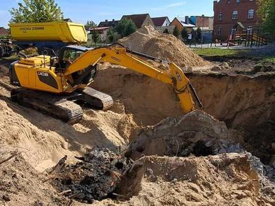 kopanie i czyszczenie stawów oraz różnych cieków wodnych 3